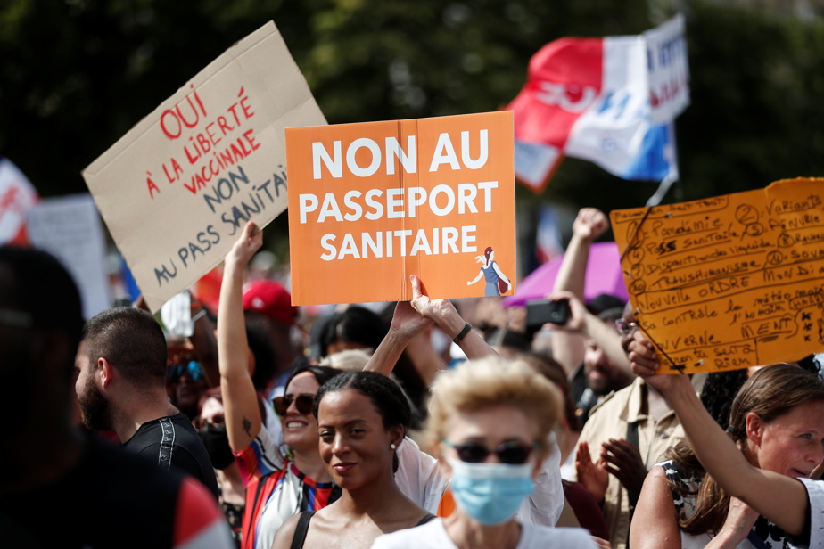 « Vers le passe sanitaire permanent : la fin de la démocratie ? », par Henri Feng