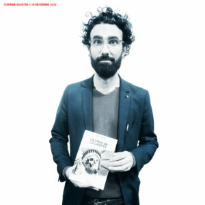 Portrait artistique de Cécil NUMA avec son livre "LA CRISE DE LA LIBERTÉ". Soirée des auteurs du 19 Décembre 2022.